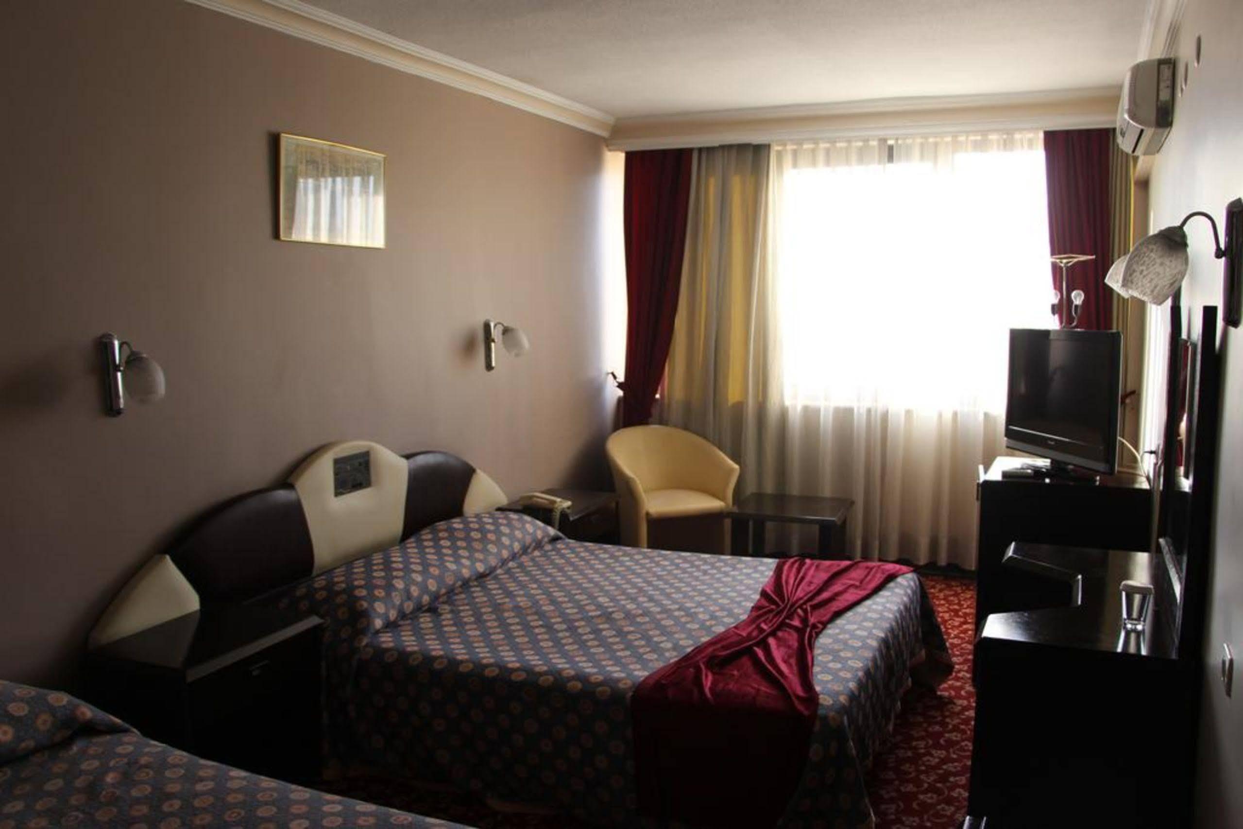 Akyuz Hotel Ankara Exterior foto